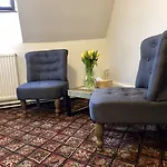 Familia בית הארחה