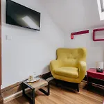 בית הארחה Familia